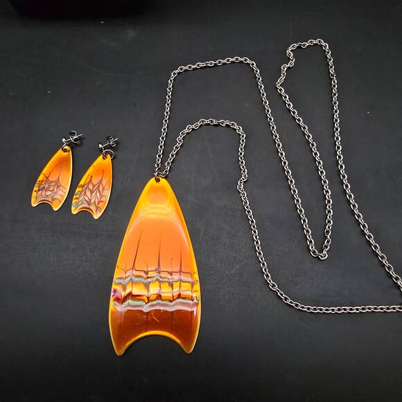 Sheffield England 1970s Orange Enamel Pendant Necklace Earrings Set - Picture 2 of 11